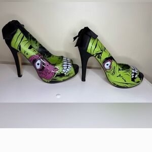 BIG ISO Iron Fist Green and Black Zombie Heels SIZE 8